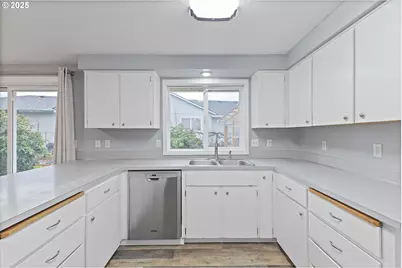 1997 SW Oleander Ct, McMinnville, OR 97128 - Photo 10