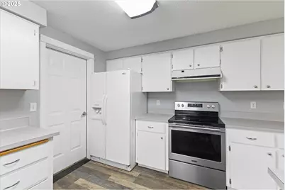 1997 SW Oleander Ct, McMinnville, OR 97128 - Photo 14