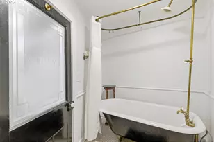 535 NE Bridgeton Rd, Portland, OR 97211 - Photo 38