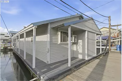 535 NE Bridgeton Rd #5, Portland, OR 97211 - Photo 16