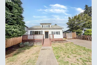 520 E Fairfield St, Gladstone, OR 97027 - Photo 1