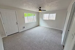 520 E Fairfield St, Gladstone, OR 97027 - Photo 26
