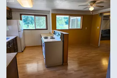 38717 Dexter Rd, Dexter, OR 97431 - Photo 6