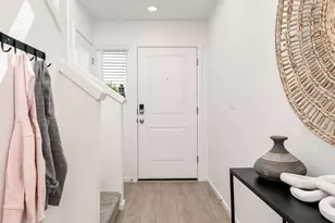 6319 NE 51st Loop, Vancouver, WA 98661 - Photo 2