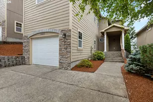 1487 NE Four Seasons Dr, Roseburg, OR 97470 - Photo 4