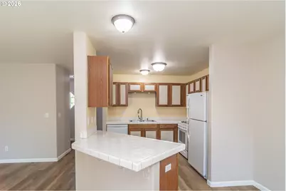 1487 NE Four Seasons Dr, Roseburg, OR 97470 - Photo 12