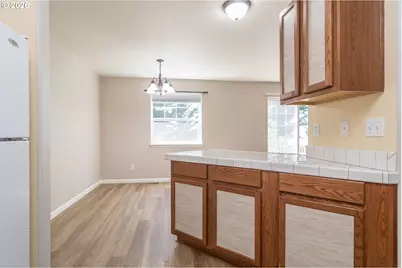 1487 NE Four Seasons Dr, Roseburg, OR 97470 - Photo 18