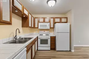 1487 NE Four Seasons Dr, Roseburg, OR 97470 - Photo 20