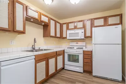 1487 NE Four Seasons Dr, Roseburg, OR 97470 - Photo 20