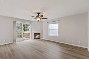 1487 NE Four Seasons Dr, Roseburg, OR 97470 - Photo 10
