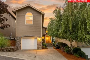 1487 NE Four Seasons Dr, Roseburg, OR 97470 - Photo 2