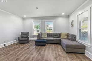 707 SE Union St, Camas, WA 98607 - Photo 8