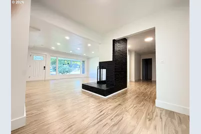 11024 SE Long St, Portland, OR 97266 - Photo 8