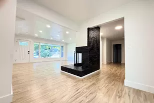 11024 SE Long St, Portland, OR 97266 - Photo 8