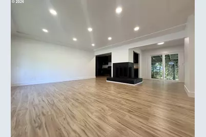 11024 SE Long St, Portland, OR 97266 - Photo 6