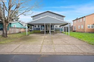 215 Smith Loop, Springfield, OR 97478 - Photo 2