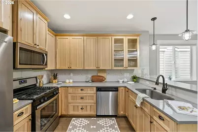 7955 N Courtenay Ave, Portland, OR 97203 - Photo 6