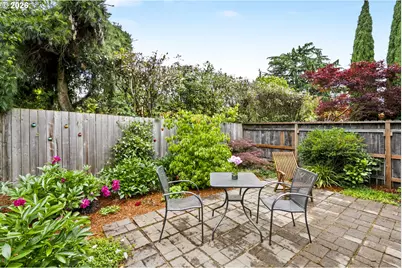 7955 N Courtenay Ave, Portland, OR 97203 - Photo 38