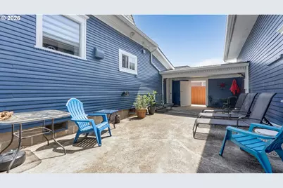 2206 Marion St, North Bend, OR 97459 - Photo 42