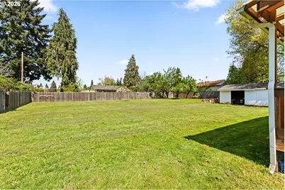 233 Howard Ave, Eugene, OR 97404 - Photo 42