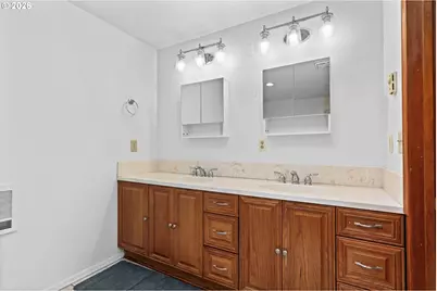 233 Howard Ave, Eugene, OR 97404 - Photo 28