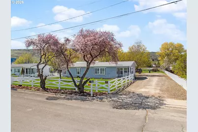 775 4th St, Baker City, OR 97814 - Photo 1