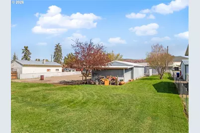 775 4th St, Baker City, OR 97814 - Photo 16
