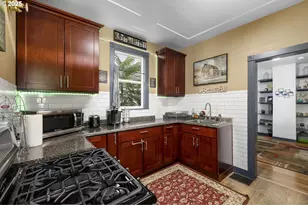 2018 SE 6th Ave, Portland, OR 97214 - Photo 14