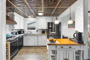 300 W Clackamas Cir, Woodburn, OR 97071 - Photo 14