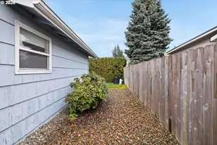 300 W Clackamas Cir, Woodburn, OR 97071 - Photo 30