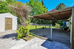 19995 SW York St, Beaverton, OR 97003 - Photo 30