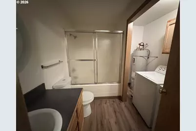 320 Monmouth Ave S, Monmouth, OR 97361 - Photo 22