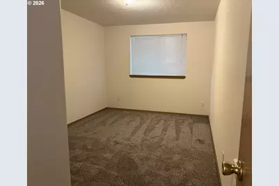 320 Monmouth Ave S, Monmouth, OR 97361 - Photo 30