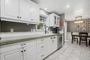 7515 SE 103rd Ave, Portland, OR 97266 - Photo 12