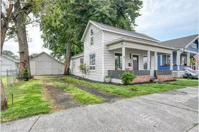 611 SW 4th St, Pendleton, OR 97801 - Photo 2