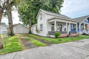 611 SW 4th St, Pendleton, OR 97801 - Photo 2