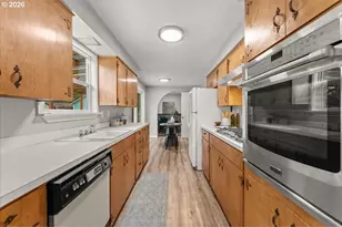422 NE 170th Ave, Portland, OR 97230 - Photo 12