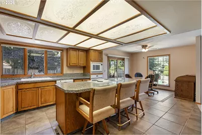 19602 Wildwood Dr, West Linn, OR 97068 - Photo 16