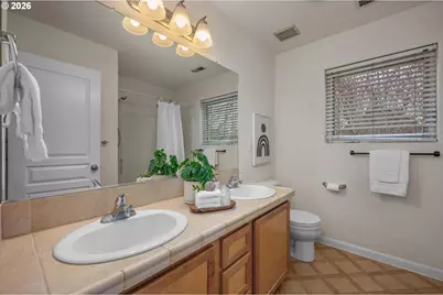 900 SW 173rd Ave, Beaverton, OR 97006 - Photo 22