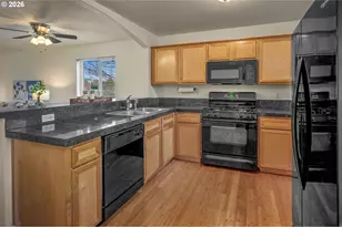 900 SW 173rd Ave, Beaverton, OR 97006 - Photo 10