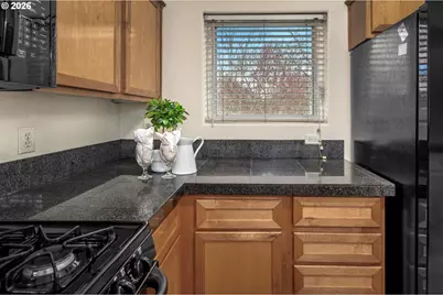 900 SW 173rd Ave, Beaverton, OR 97006 - Photo 14