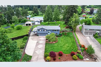 20821 SE Lansing Ln, Damascus, OR 97089 - Photo 2