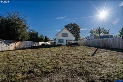 109 S Trade St, Amity, OR 97101 - Photo 2