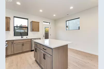 10112 NE 45th Ct, Vancouver, WA 98686 - Photo 12