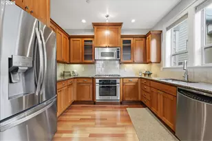 605 SW Trillium Creek Ter, Portland, OR 97225 - Photo 14