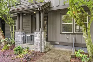 605 SW Trillium Creek Ter, Portland, OR 97225 - Photo 2