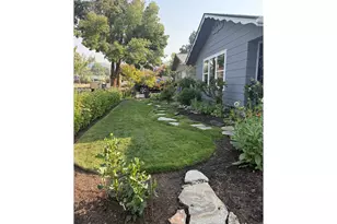 2350 Fillmore St, Eugene, OR 97405 - Photo 2