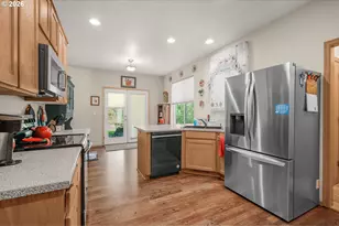 43288 Rodgers Mountain Loop, Scio, OR 97374 - Photo 8