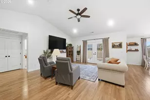 332 Owens Wy, Creswell, OR 97426 - Photo 12