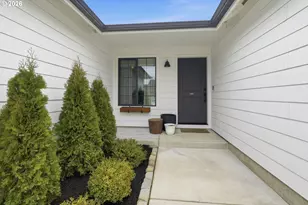 332 Owens Wy, Creswell, OR 97426 - Photo 4